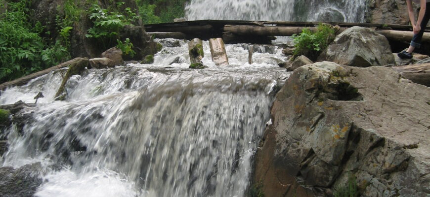 Камышлинский водопад фото летом